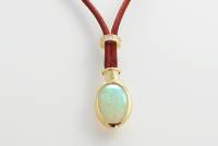 Anh&auml;nger-Gold-Opal-Leder-2